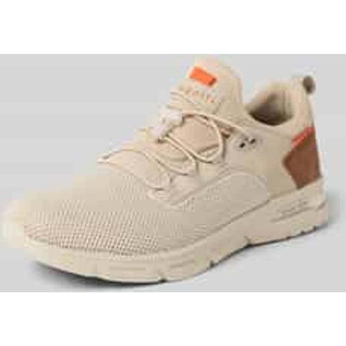 Sneakers met vetersluiting, model 'Nubola'