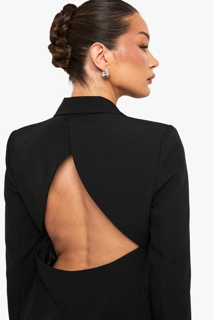 boohoo Dames Blazer met schoudervulling en open rug | Zwart | Maat: 40