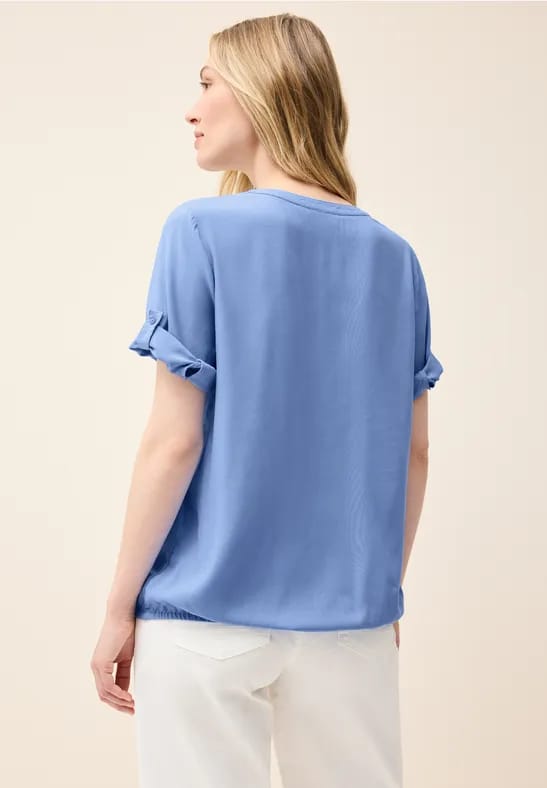 Blouse van viscose met gespleten hals