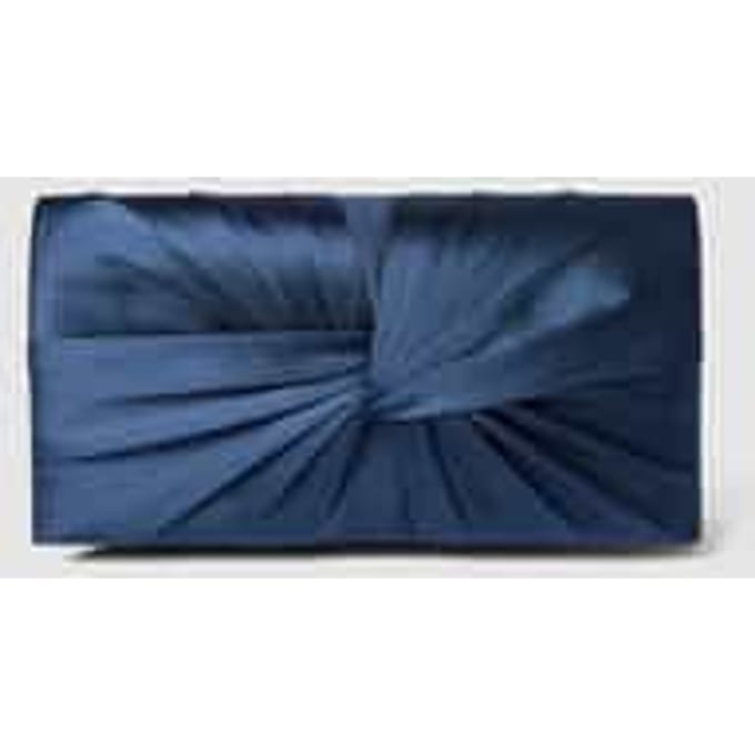 Clutch in envelopmodel met strikdetail