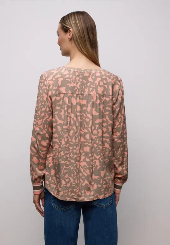 Gedessineerde blouse