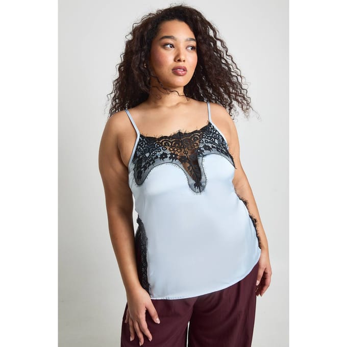 boohoo Dames Plus Satijnen Hemdtop Met Kanten Rand | Babyblauw | Maat: 48