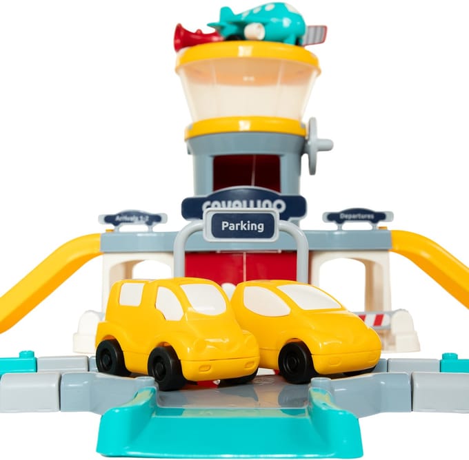 Luchthaven met Parkeergarage en Wegdelen
