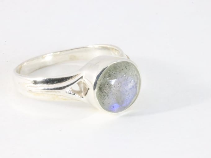 Zilveren ring met labradoriet - maat 16.5