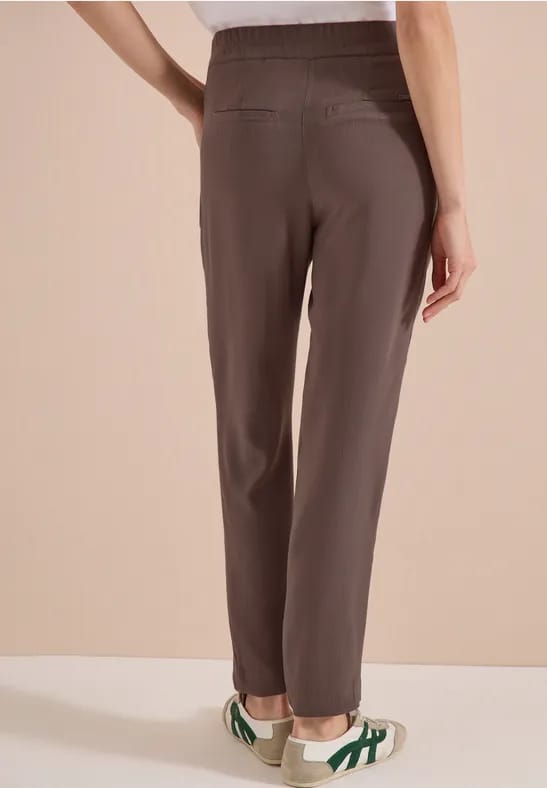 Slim Legs broek in Loose Fit met structuur