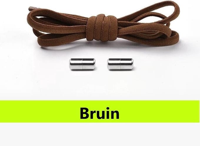Bruine veters met lock