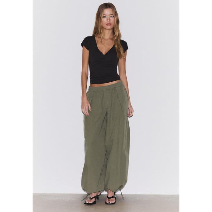 Stradivarius T-shirt met korte mouw en naad onder de borst  Zwart XL