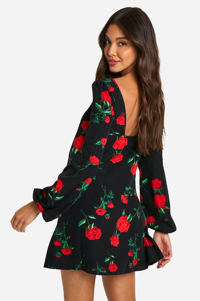 boohoo Dames Bloemrijke melkmeisje mini-jurk | Black | Maat: 8