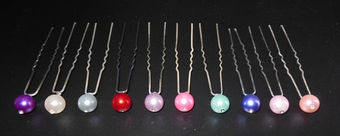 Haarpinnen parel diverse kleuren met steentje set van 10 stuks.