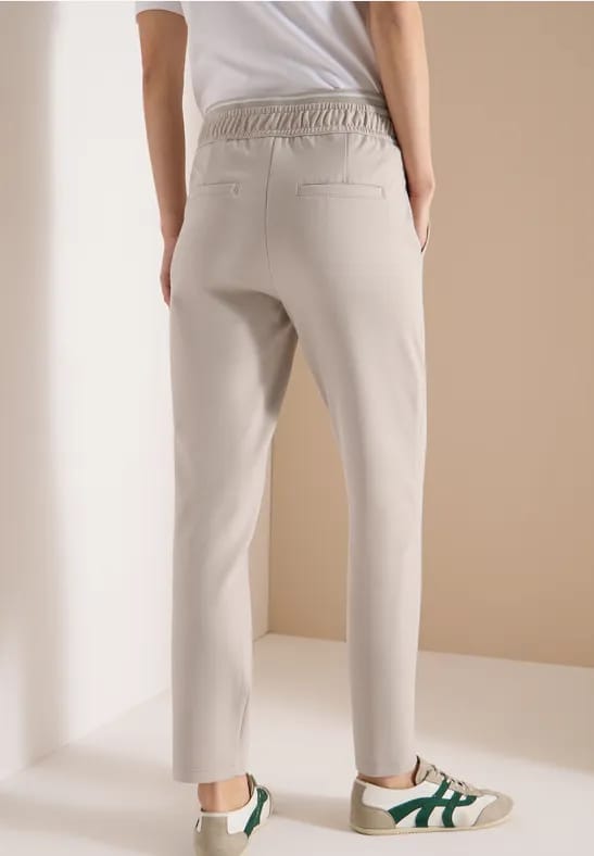 Mid Waist Slim Legs broek in casual fit