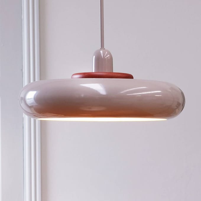 Dyberg Larsen hanglamp Planet, melkwit, Ø 40 cm, metaal