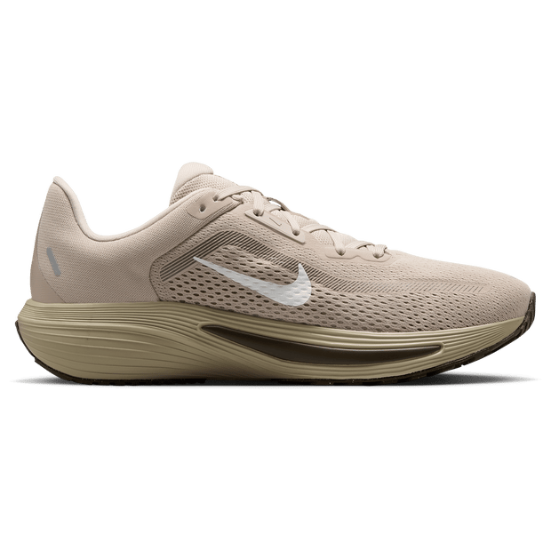 Nike Quest 7 Sneakers Heren - Bruin - Maat 42.5 - Mesh/Synthetisch