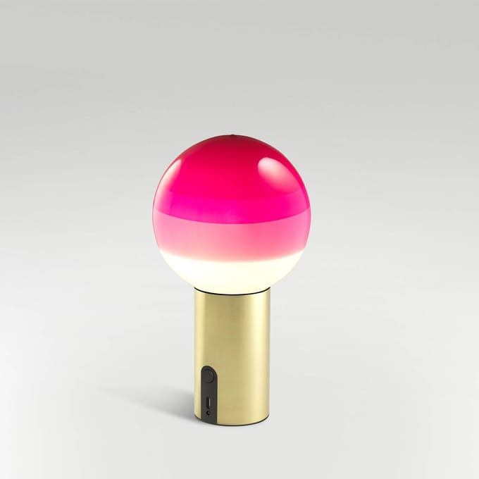 MARSET Accu-tafellamp Dipping Light, roze/messing, dimbaar