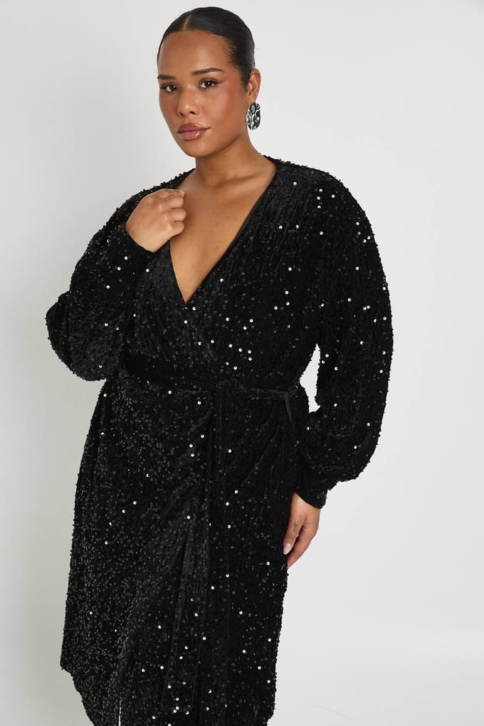 boohoo Dames Plus V-Hals Wikkel Jurk | Black | Maat: 16