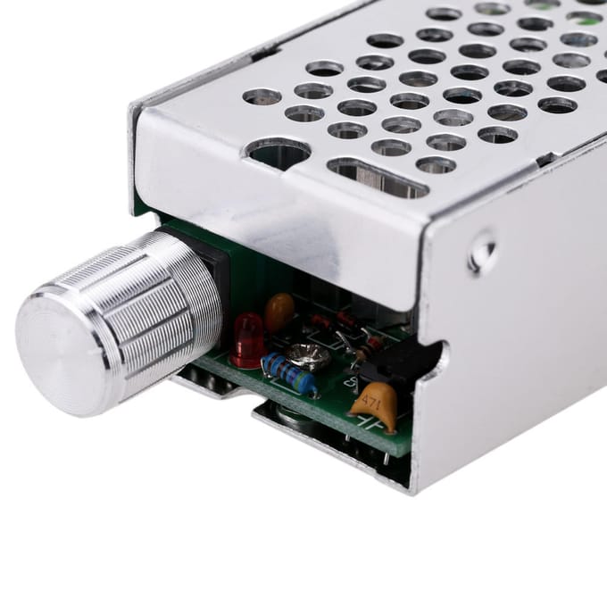 Instelbare DC-borstelmotor-snelheidsregelaar met regelschakelaar 8A