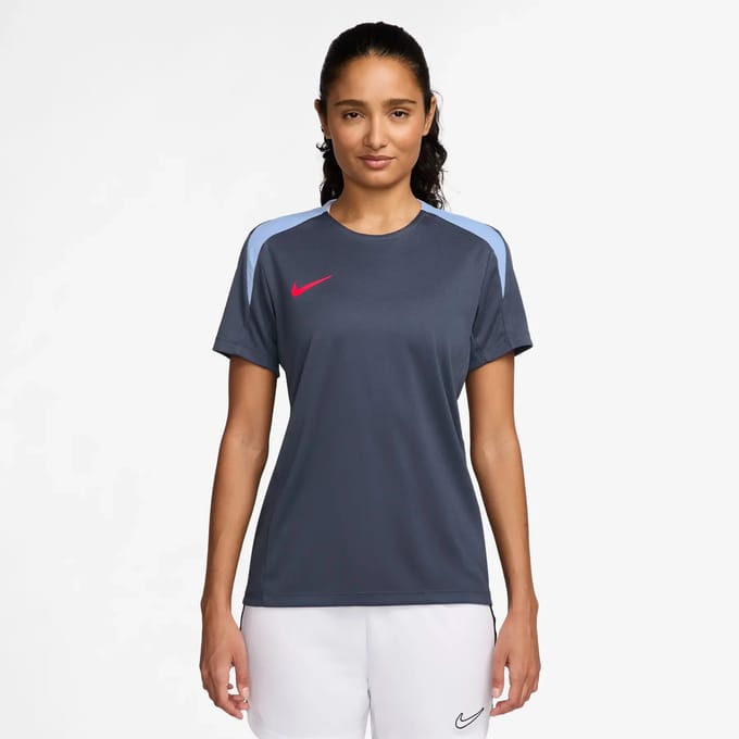 Damestrui Nike Strike