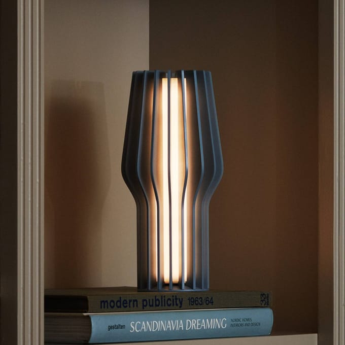 Please Wait to be Seated Radiant Draagbare Lamp H25 Dusty Blue