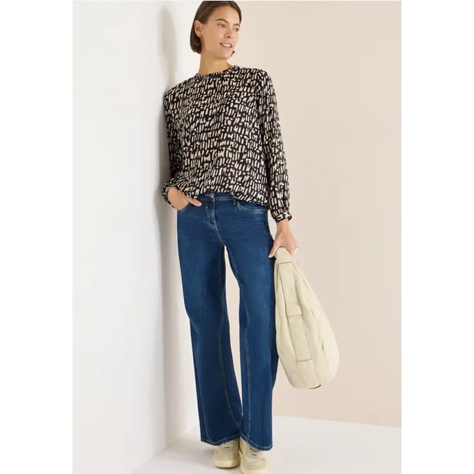 Blouse met gesmockte halslijn