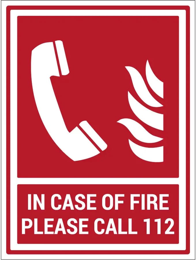 In case of fire please call 112 sticker met tekst | 40 x 30 cm