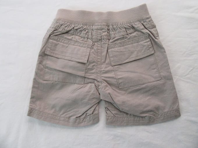 dirkje , korte broek , short , jongen, beige , 86 - 18 maand