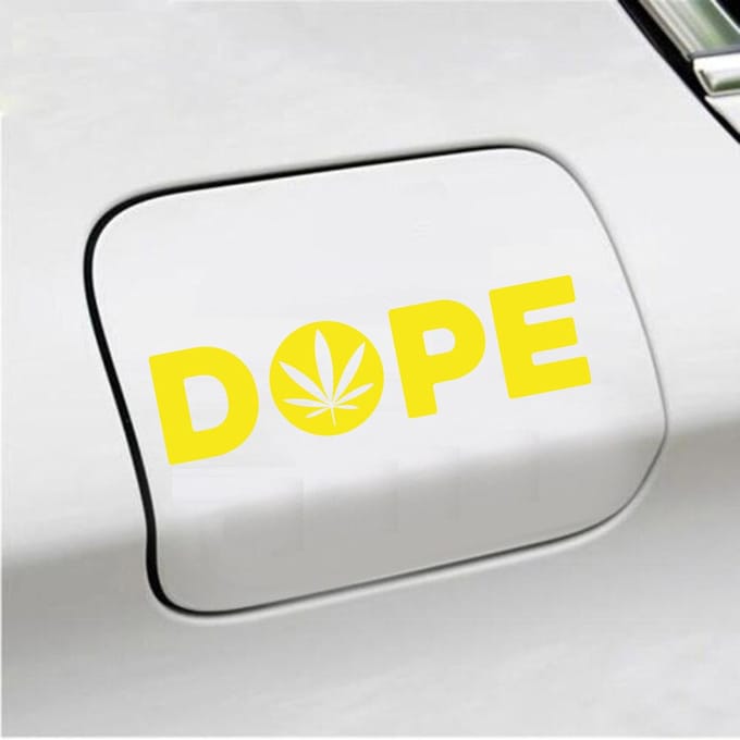 Bumpersticker - Dope - 4,5 X 17 - Geel
