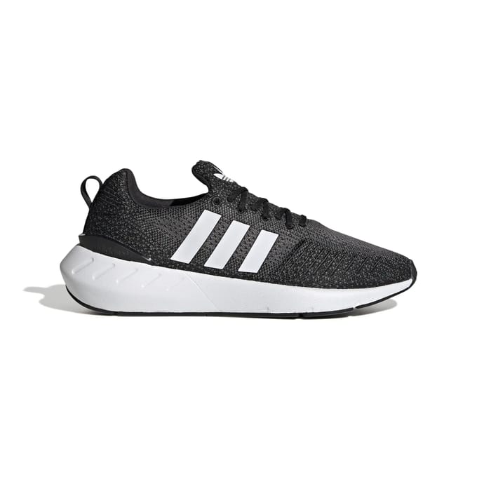 Baskets adidas Swift Run 22