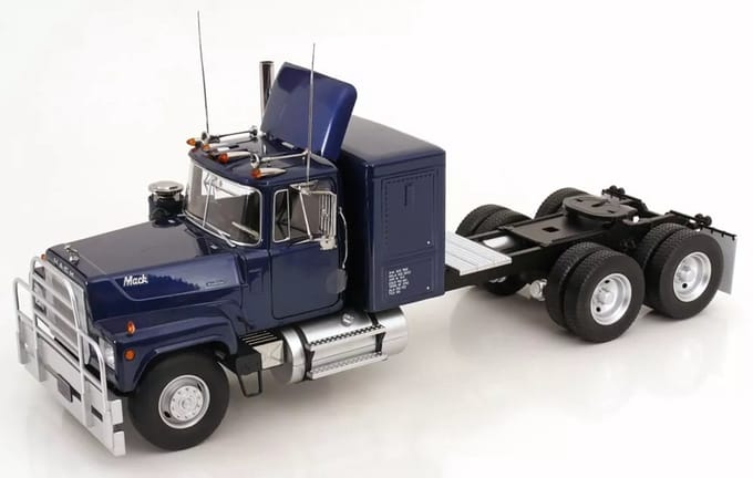 Mack RL 700L 1974 - 1:18 - Road Kings