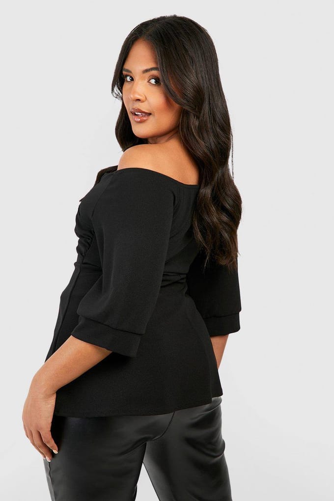 boohoo Dames Plus Scuba Bardot Peplum Top | Black | Maat: 28
