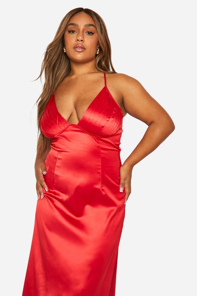 boohoo Dames Plus geplooide cup maxi-jurk | Rood | Maat: 56
