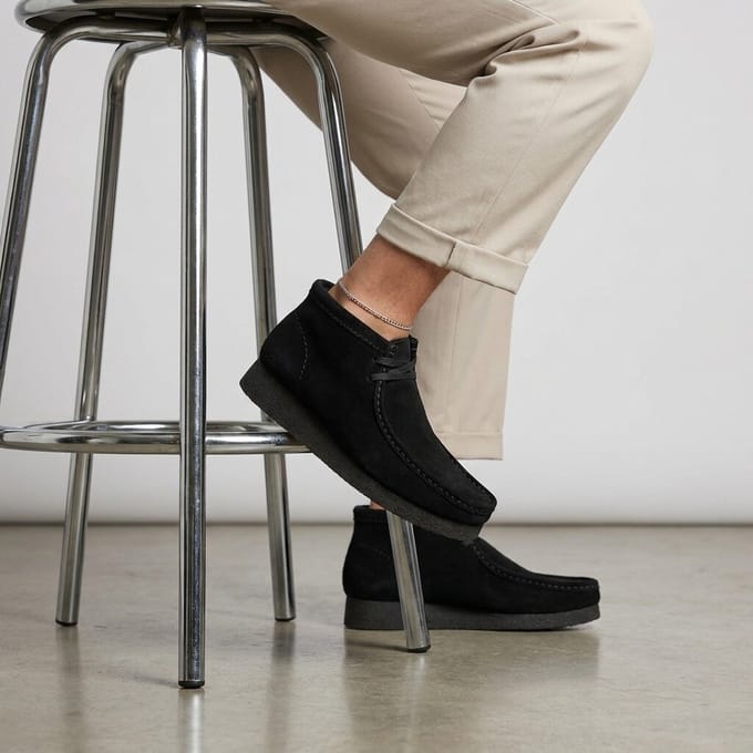 CLARKS WallabeeEVOBt Dames Veterschoenen - Suede - Zwart