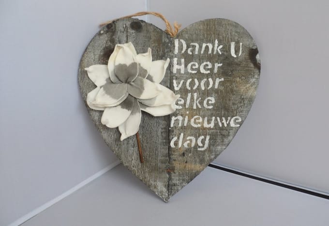 Wandbord hout bruin hart met tekst
