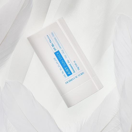 [DERMA FACTORY] Stick Solaire Aérien SPF 50+ PA++++ 18g white