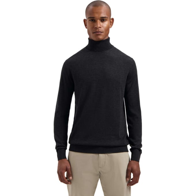 Dstrezzed Destin turtleneck