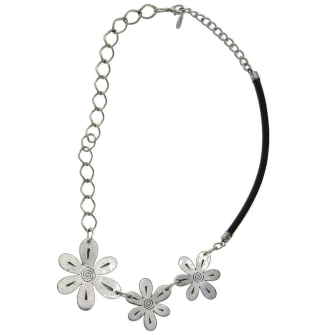 Behave - Ketting met bloemen - Half leren koord - 48 cm