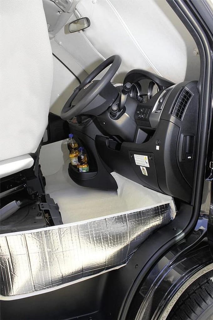 Voetruimte Isolatie - Camper Isolatie - Comfort Verhoging - Zeer Efficiënt - 1 Vierkante Meter - Beige