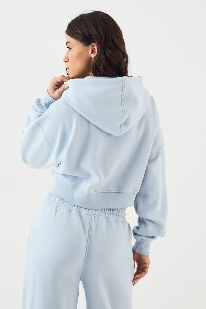 Dames DSGN Studio Applique Boxy Crop Hoodie | Light Blue | Maat: 2XL