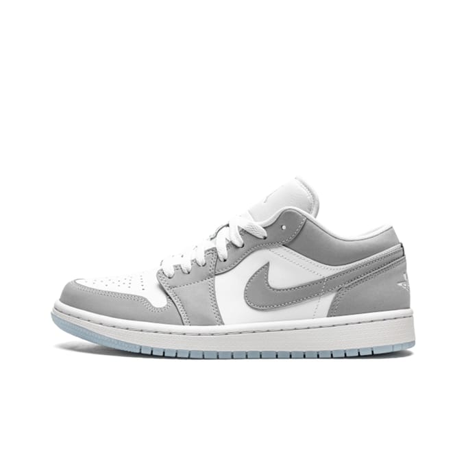Jordan 1 Low Sneakers Dames - Wit - Maat 36 - Leer, Synthetisch