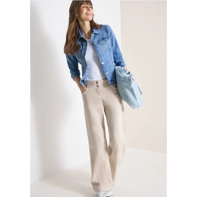 Denim jack met borstzakken en knopen