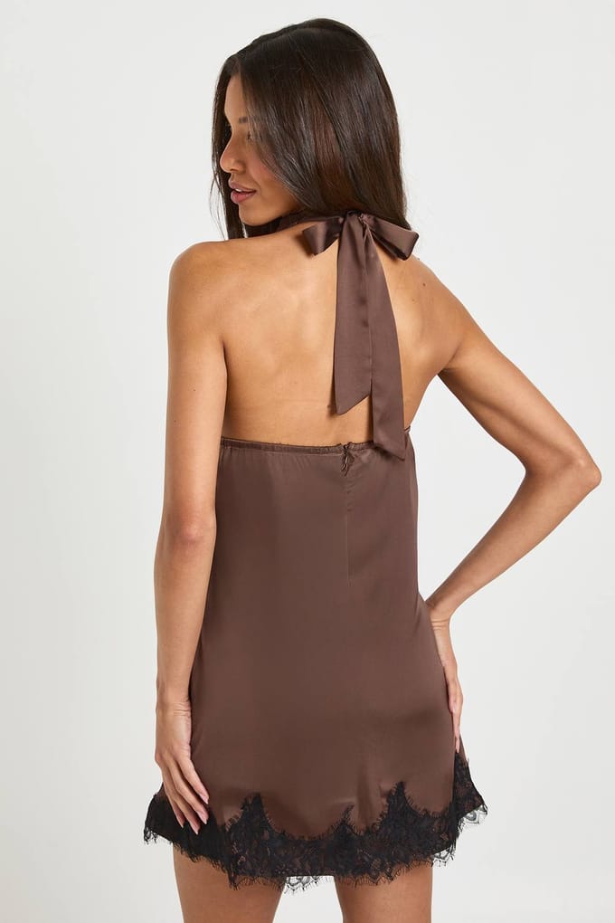 boohoo Dames Satijn & Kant Contrast Halterneck Mini Jurk | Espresso | Maat: 42
