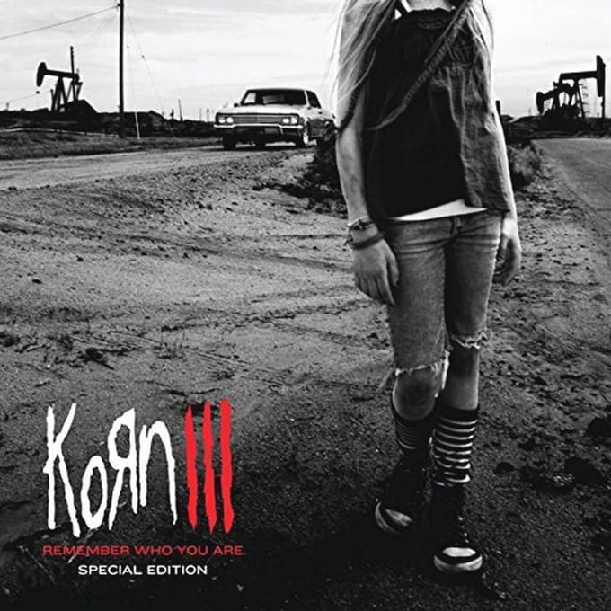 Limited Edition Digipak CD/DVD met Bonus Tracks en In-Studio Video's