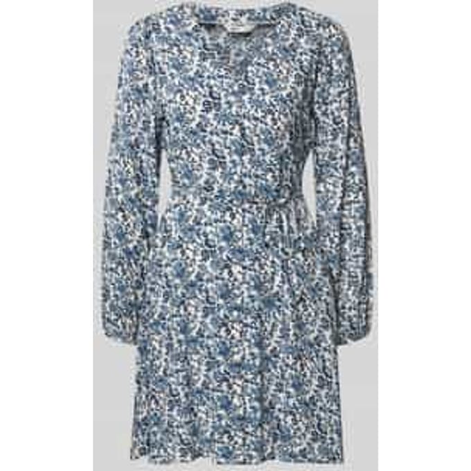 Getailleerde vrijetijdsjurk van zuivere viscose model 'EVIDA'
