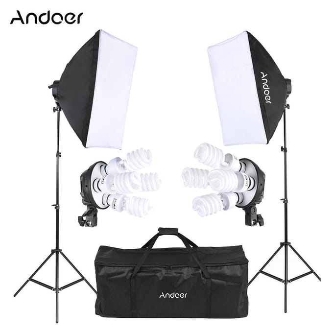 Andoer Studio Fotoverlichting Kit met 2 * Softbox Celsius 2 * 4-in-1 Lampvoet Celsius 8 * 45W Lamp Celsius 2 * Statief Celsius 1 * Draagtas U black