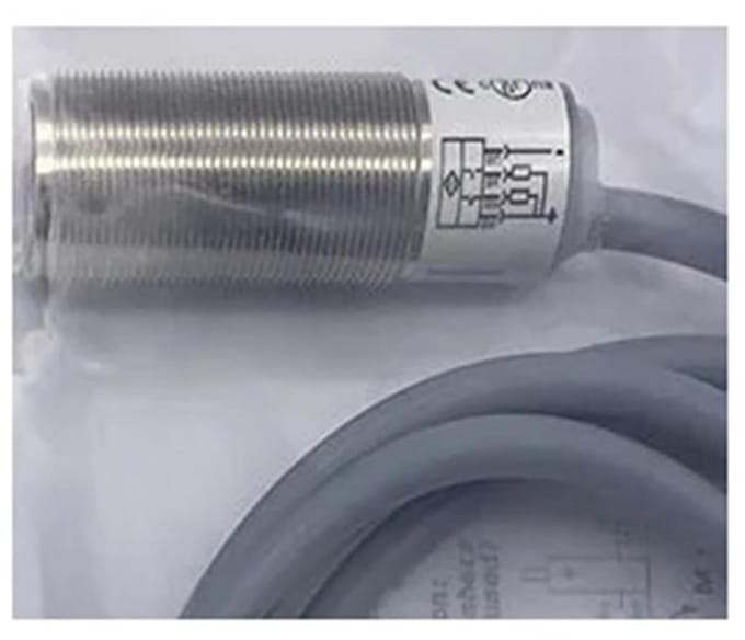 Nabijheidssensor - Inductieve sensor - Industriële Automatisering - Robuuste Behuizing - 1x1x1 cm - Metaal