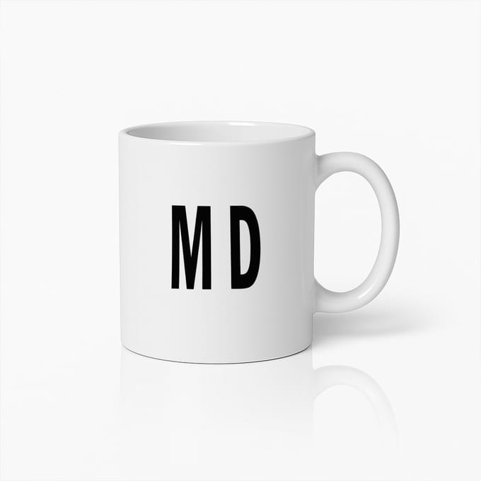 Gepersonaliseerde Initiaal Mok 330ml – Aangepaste Monogram Koffiebeker met Letters MD – Uniek Cadeau Idee