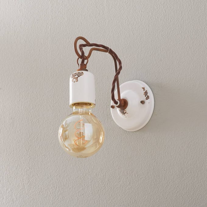 Ferroluce C665 wandlamp in vintage stijl wit