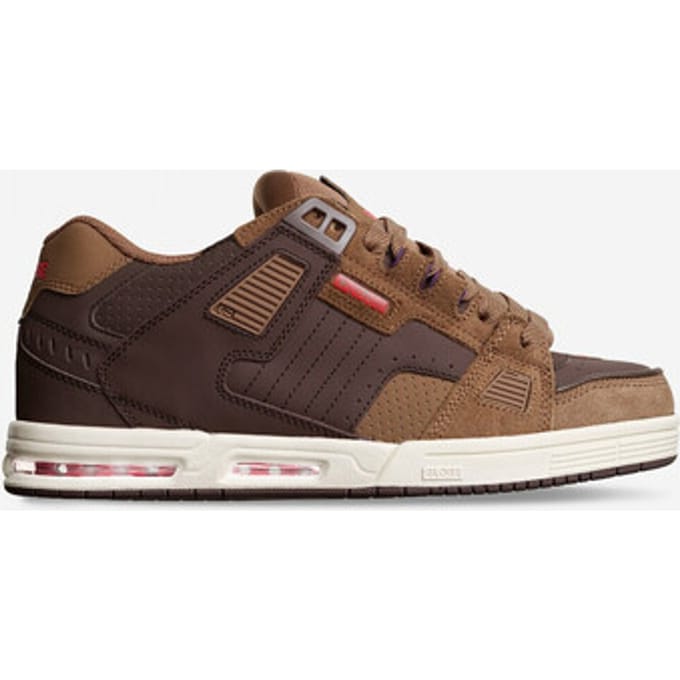 Globe Sabre Skate Schoenen bruin