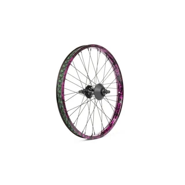Achterwiel van de fiets met cassette LHD Salt EX