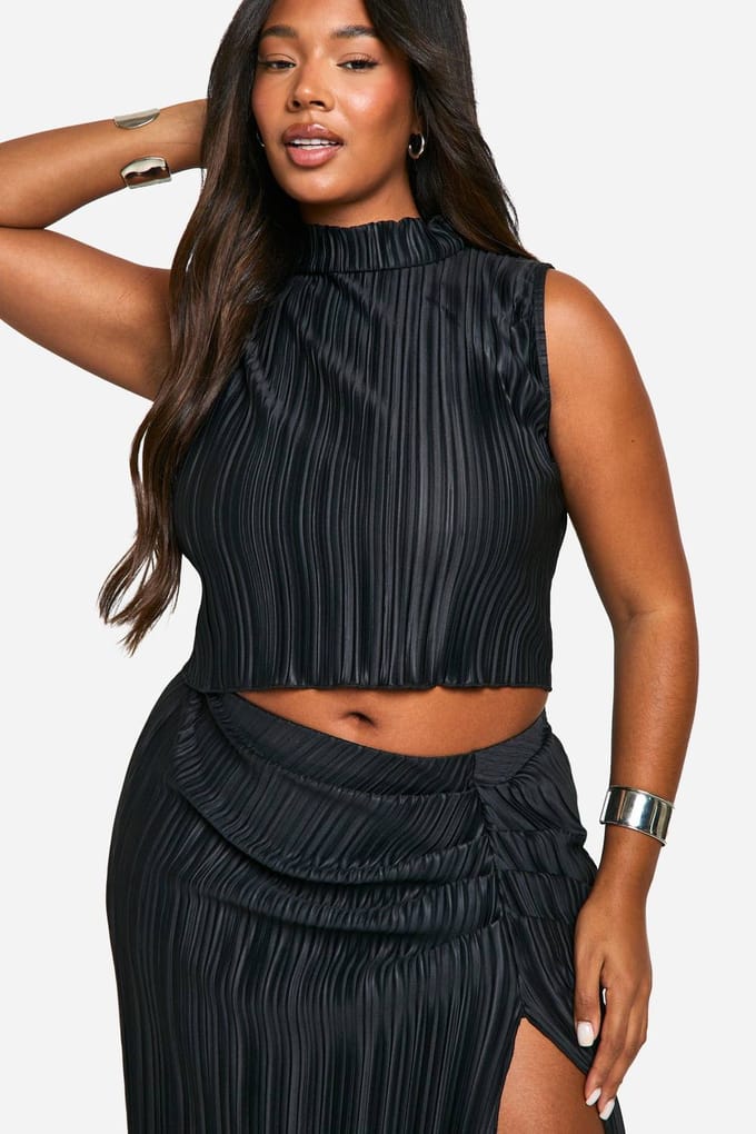 boohoo Dames Plus Plisse Top & Gerafelde Maxi Rok Co-ord | Zwart | Maat: 52