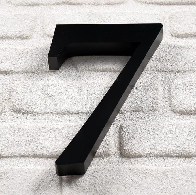 Promessa-Design - Huisnummer 7 RVS Zwart 3D Bold - Hoogte 25 cm - Dikte 3 cm - Type 3D/25/Zwart/7/RomaBold.