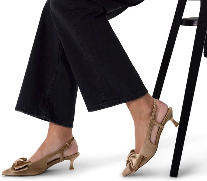 Manfield - Dames - Taupe velours slingbacks met strik - Maat 36